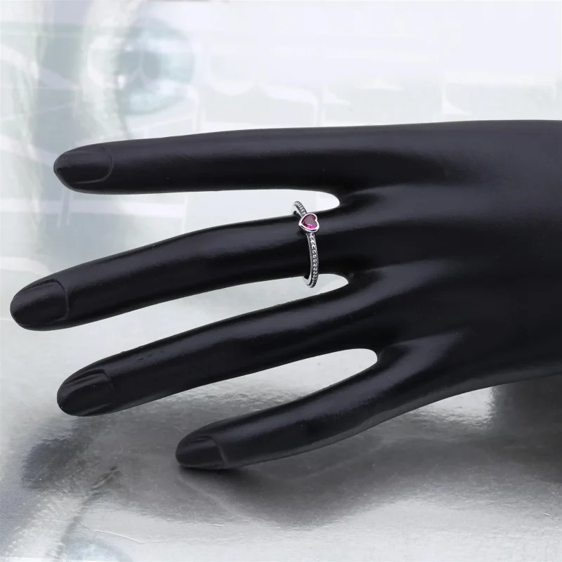 (zdjęcie do) PANDORA Delicate Red Heart Ring - Wyświetl 4