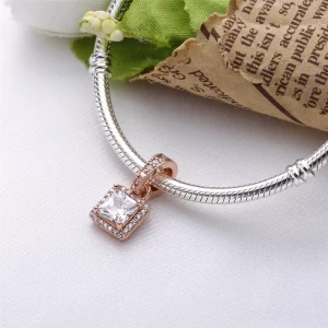 Naszyjnik Ponadczasowa elegancja ze PANDORA Rose