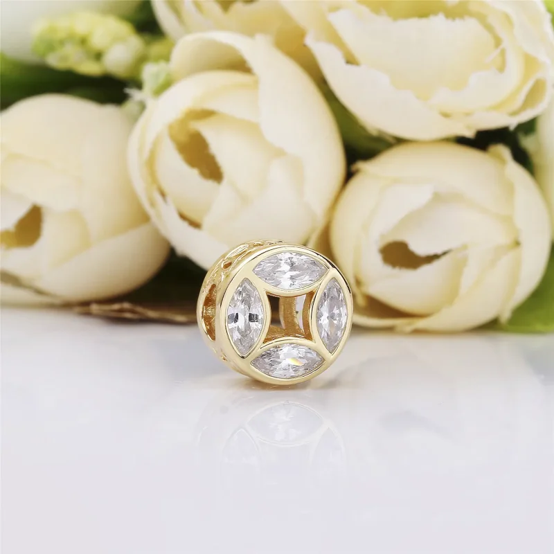 (zdjęcie do) Charms Good Fortune Coin, PANDORA Shine™ - Wyświetl 2