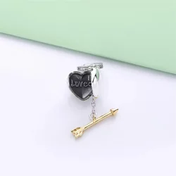 Zawieszka Limitowana edycja Arrow of Love, PANDORA Shine™
