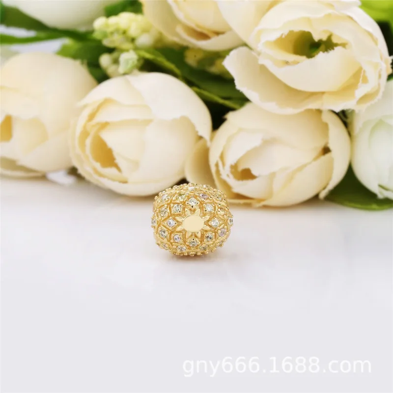 (zdjęcie do) Charms Złoty ananas, Pandora Shine 767904CCZ - Wyświetl 4
