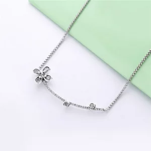 Srebrny naszyjnik PANDORA 397956CZ