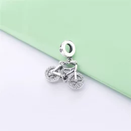 Zawieszka PANDORA Błyszczący rower 797858CZ