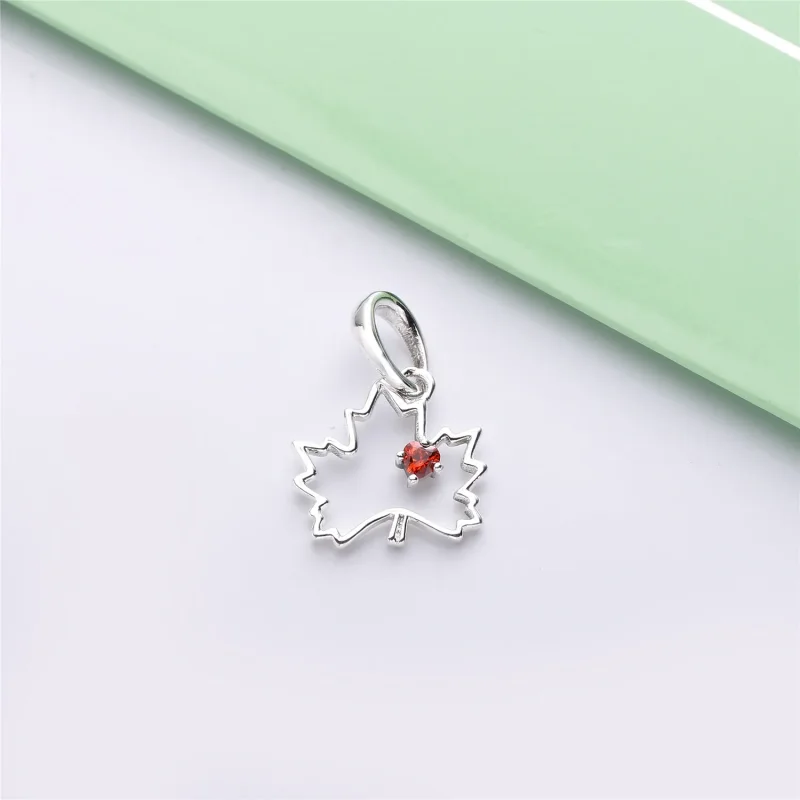 (zdjęcie do) Zawieszka PANDORA Symbol Kanady 398026CZR-45 - Wyświetl 4