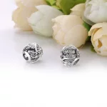 Charms PANDORA Ażurowe liście 798241