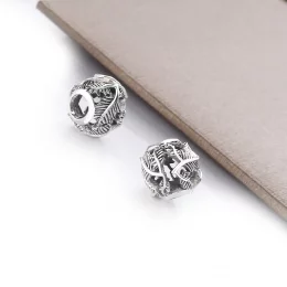 Charms PANDORA Ażurowe liście 798241