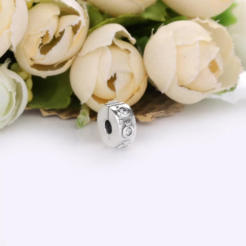 (zdjęcie do) Klips PANDORA Błyszczący Monogram 798326CZ - Wyświetl 3