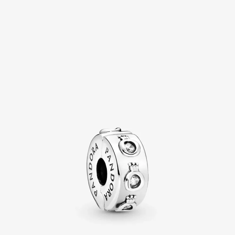 (zdjęcie do) Klips PANDORA Błyszczący Monogram 798326CZ