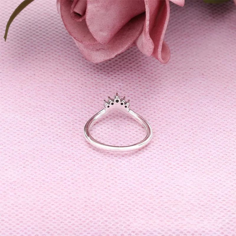 (zdjęcie do) Srebrny pierścionek PANDORA Wishbone, cyrkonia sześcienna 198282CZ - Wyświetl 4
