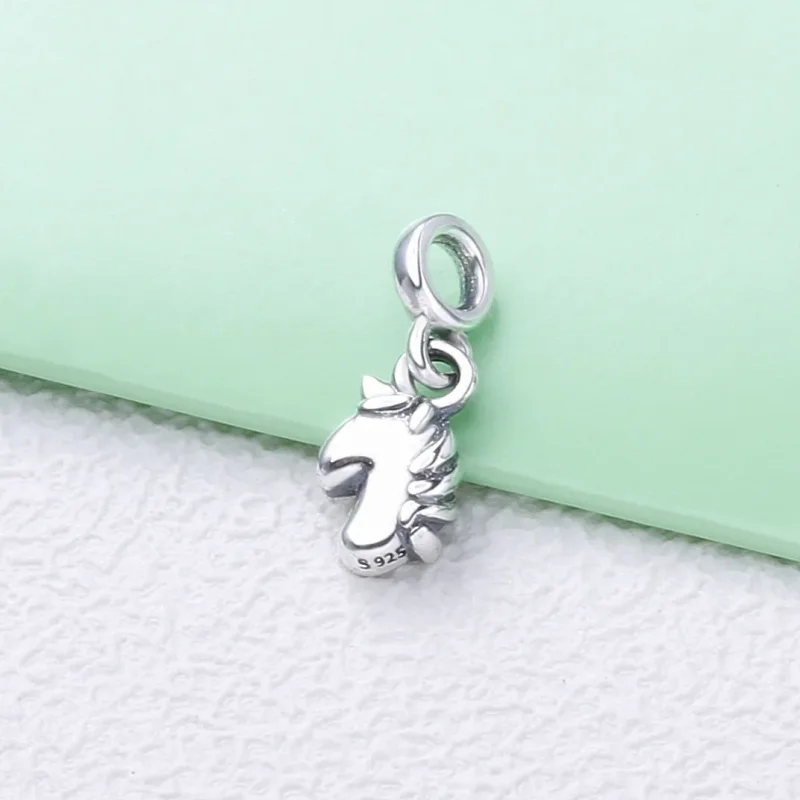(zdjęcie do) Zawieszka PANDORA Me Mój magiczny jednorożec 798360 - Wyświetl 3