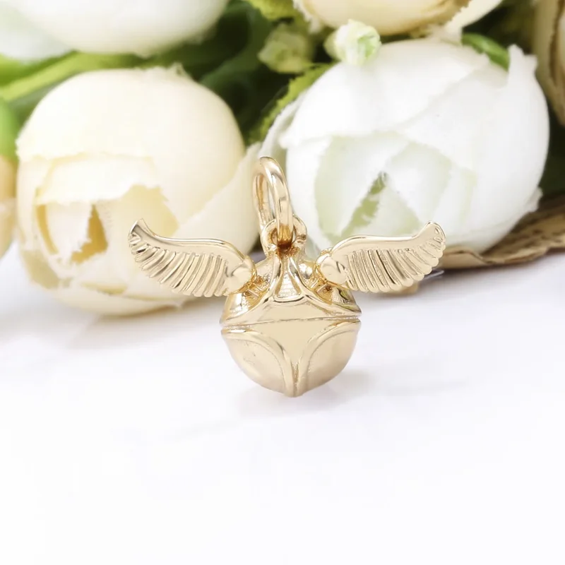 (zdjęcie do) Harry Potter, zawieszka PANDORA Złoty znicz 368618C00 - Wyświetl 2