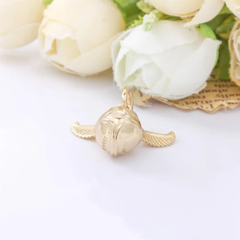 (zdjęcie do) Harry Potter, zawieszka PANDORA Złoty znicz 368618C00 - Wyświetl 5