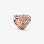 Charms PANDORA z lśniącym asymetrycznym sercem 788692C01