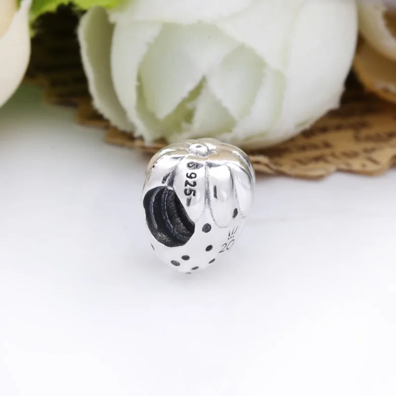 (zdjęcie do) Charms Pandora Edycja limitowana 2020 Truskawka 798952C00 - Wyświetl 3