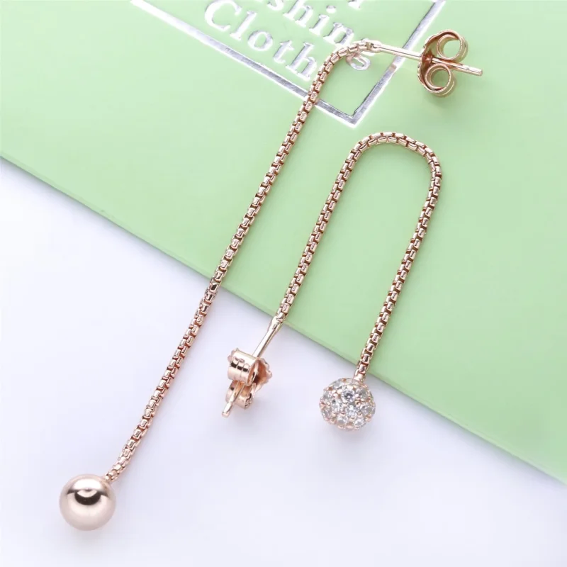 (zdjęcie do) Kolczyki Pandora Rose, cyrkonia sześcienna 288325CZ - Wyświetl 4