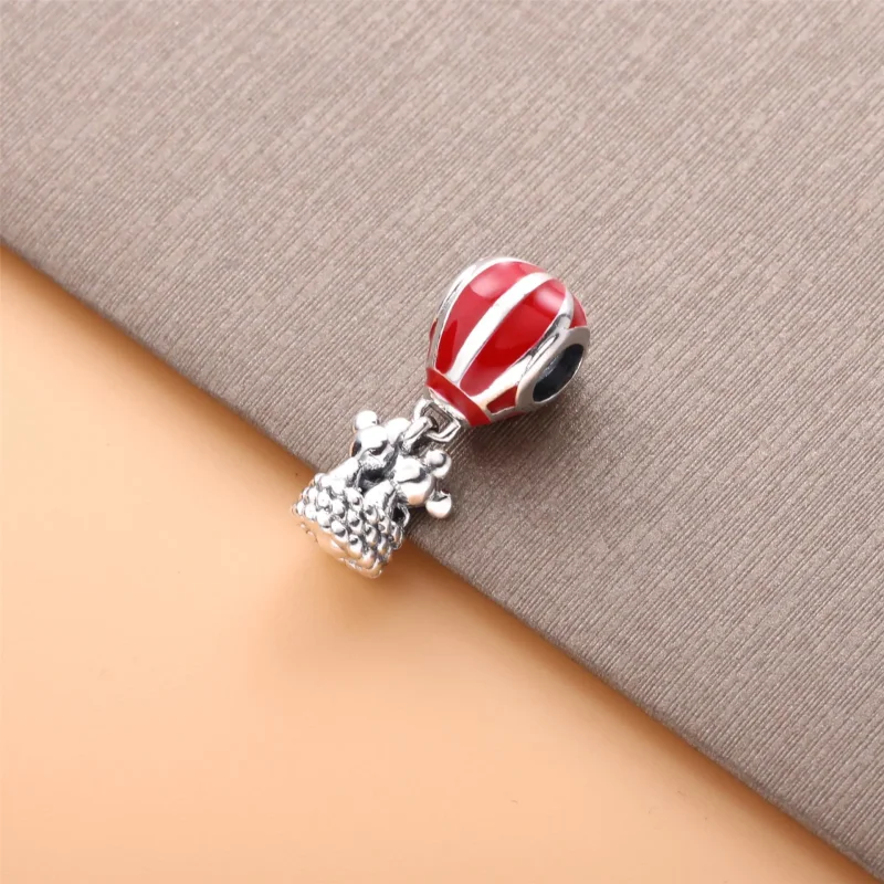 (zdjęcie do) Zawieszka PANDORA Disney, Balon na gorące powietrze prawdziwej miłości - Wyświetl 3