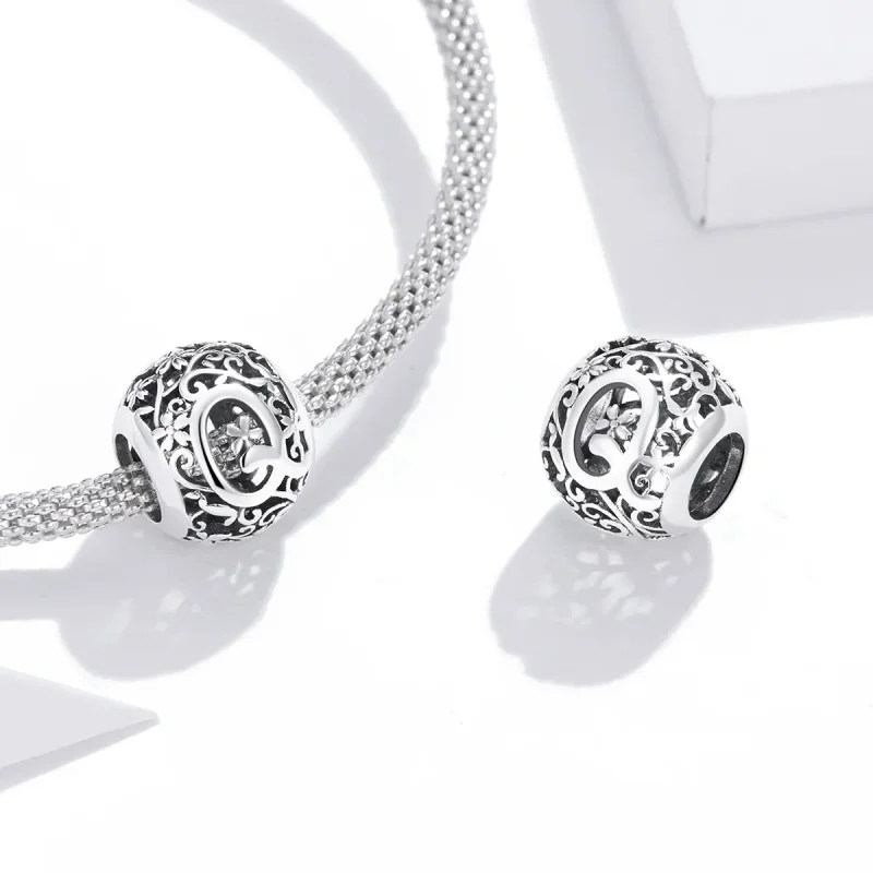 (zdjęcie do) Charms Typu Pandora Kwiatowa Ażurowy Litera Q - SCC1444-Q - Wyświetl 4