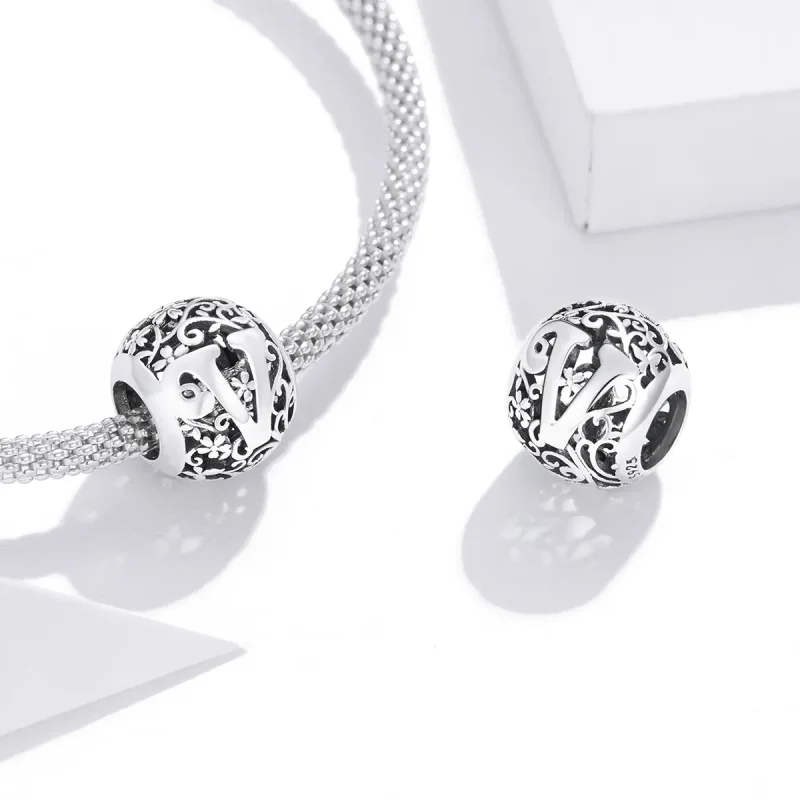 (zdjęcie do) Charms Typu Pandora Kwiatowa Ażurowy Litera V - SCC1444-V - Wyświetl 4