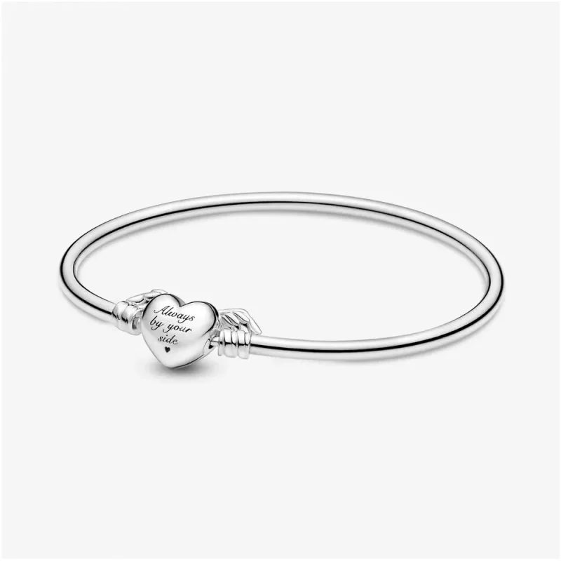 (zdjęcie do) Bransoletka Bangle Pandora Skrzedłam serce - 599379C00
