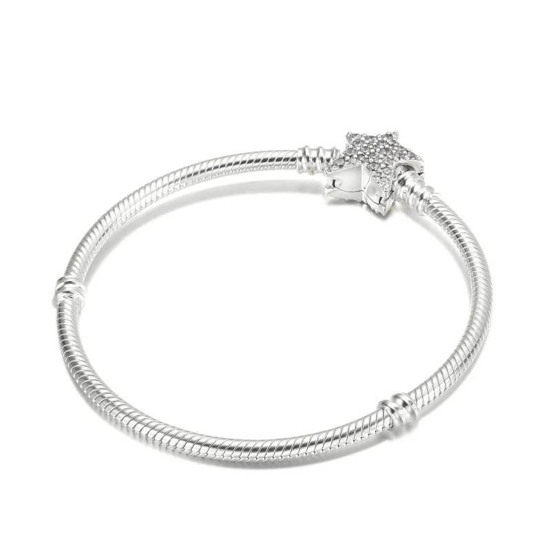 (zdjęcie do) Bransoletka wężykowa Pandora Moments, zapięcie z asymetryczną gwiazdą - 599639C0 - Wyświetl 2