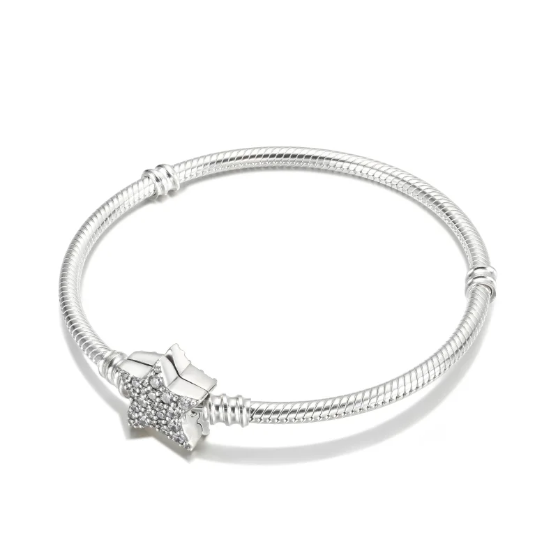 (zdjęcie do) Bransoletka wężykowa Pandora Moments, zapięcie z asymetryczną gwiazdą - 599639C0 - Wyświetl 3