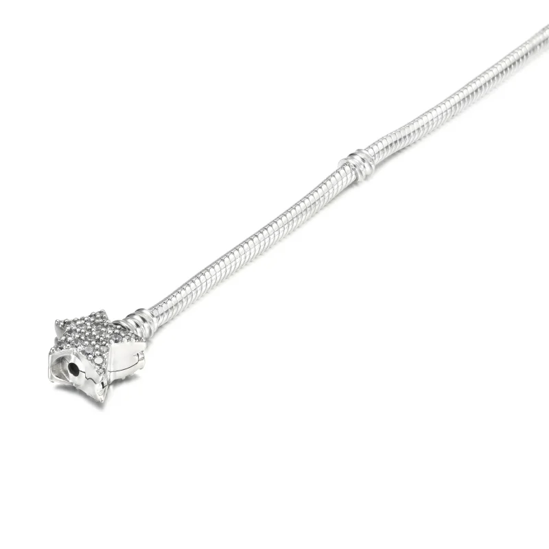 (zdjęcie do) Bransoletka wężykowa Pandora Moments, zapięcie z asymetryczną gwiazdą - 599639C0 - Wyświetl 4