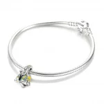 Charms Disney Mickey Mouse Na Dumbo Latającym Słoniu - 799318C01