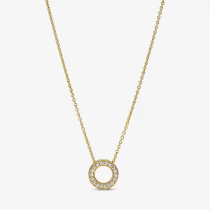 Naszyjnik z okrągłą, błyszczącą zawieszką pavé z logo Pandora - 367436C01