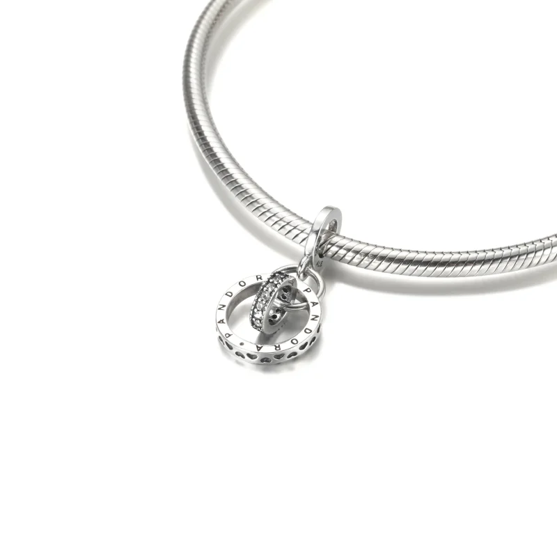 (zdjęcie do) Zawieszka Kręgi z logo Pandora - 799490C01 - Wyświetl 5