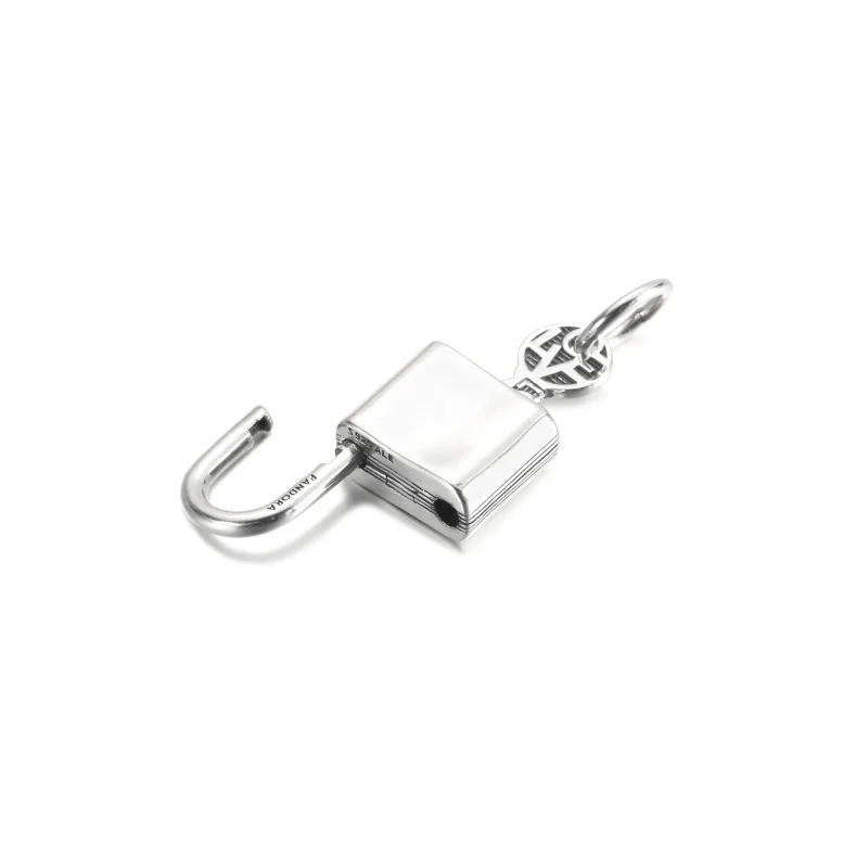(zdjęcie do) Zawieszka PANDORA Kłódka i klucz - 790088C01 - Wyświetl 5