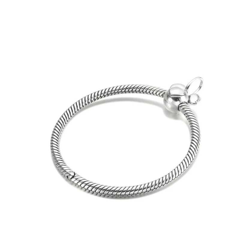 (zdjęcie do) Zawieszka Pandora O duża z Myszką Miki Disneya - 390076C00 - Wyświetl 5