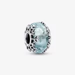 PANDORA Zimowy niebieski, śnieżynkowy amulet z szkła Murano - 792377C00