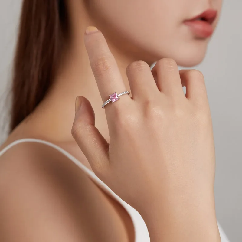 (zdjęcie do) Pandora Styl Kwadratowy Pierścień ze Świecącym Halo - BSR191 - Wyświetl 5