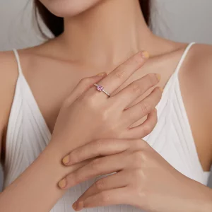 Pandora Styl Kwadratowy Pierścień ze Świecącym Halo - BSR191