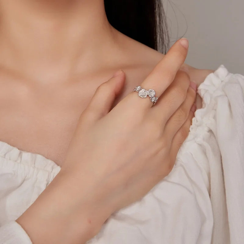 (zdjęcie do) Pandora Style Klasyczny Pierścionek Z Kwiatem Daisy - BSR382 - Wyświetl 4