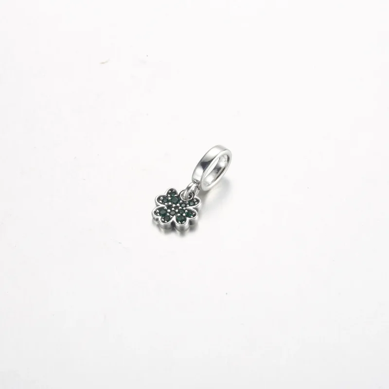 (zdjęcie do) Charm wiszący Pandora z czterolistną koniczynką - 792751C01 - Wyświetl 2