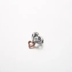 Pandora Charm z dwoma kolorami i otwartym wzorem nieskończoności serca - 782642C00