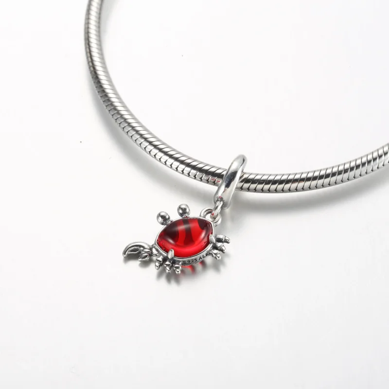 (zdjęcie do) Pandora Disney Mała Syrenka Sebastian Krab Dangle Charm - 792694C01 - Wyświetl 4