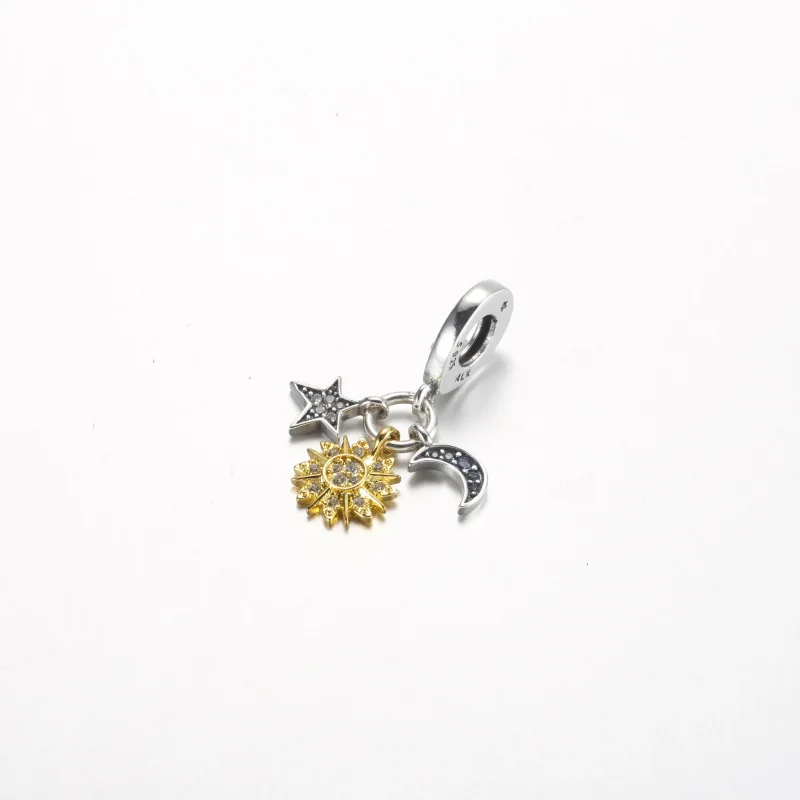 (zdjęcie do) Pandora Dwukolorowa Wisząca Przywieszka Celestial Triple Dangle - 762676C01 - Wyświetl 2