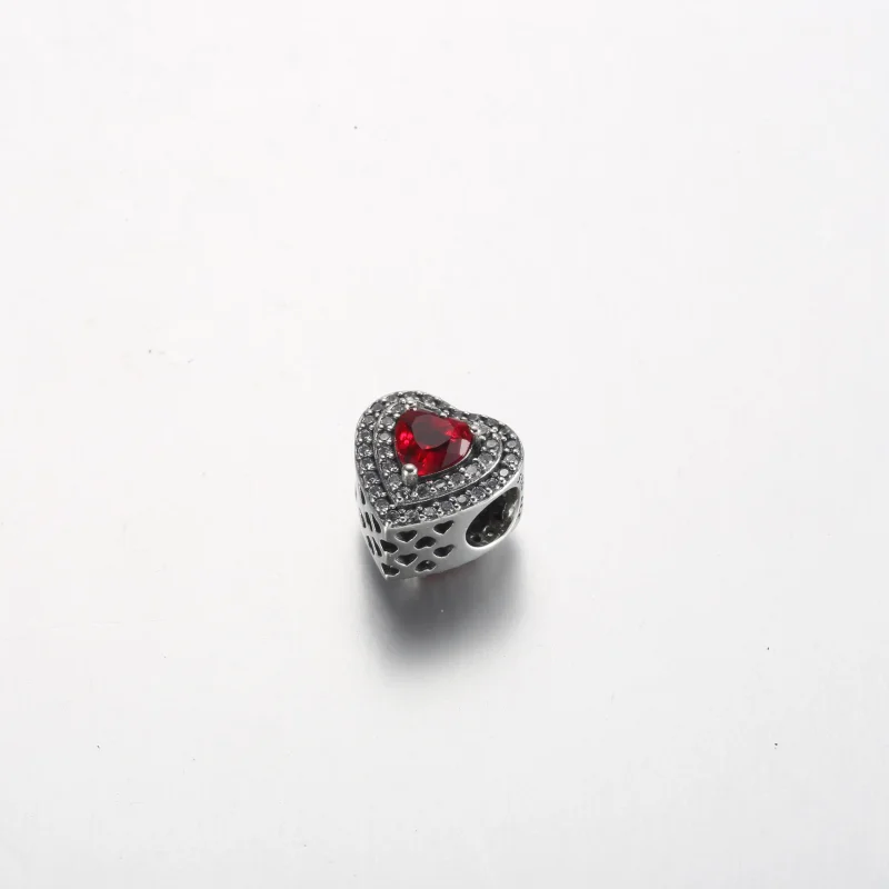 (zdjęcie do) Pandora Iskrający Charm Serce o Wielopoziomowym Wykończeniu - 799218C02 - Wyświetl 2