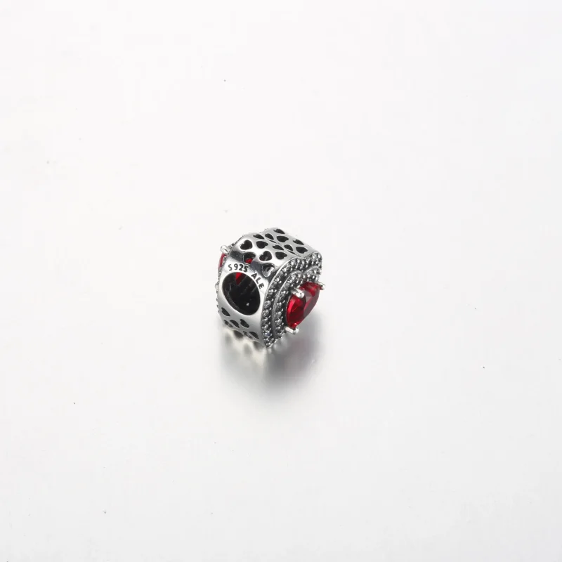 (zdjęcie do) Pandora Iskrający Charm Serce o Wielopoziomowym Wykończeniu - 799218C02 - Wyświetl 4
