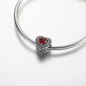Pandora Iskrający Charm Serce o Wielopoziomowym Wykończeniu - 799218C02