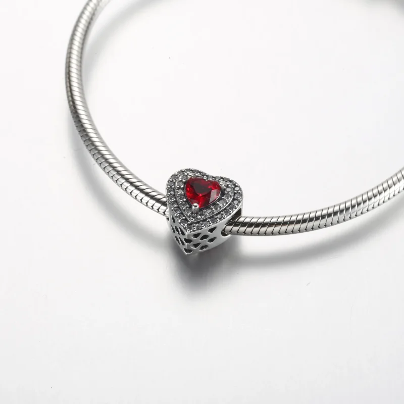 (zdjęcie do) Pandora Iskrający Charm Serce o Wielopoziomowym Wykończeniu - 799218C02 - Wyświetl 5