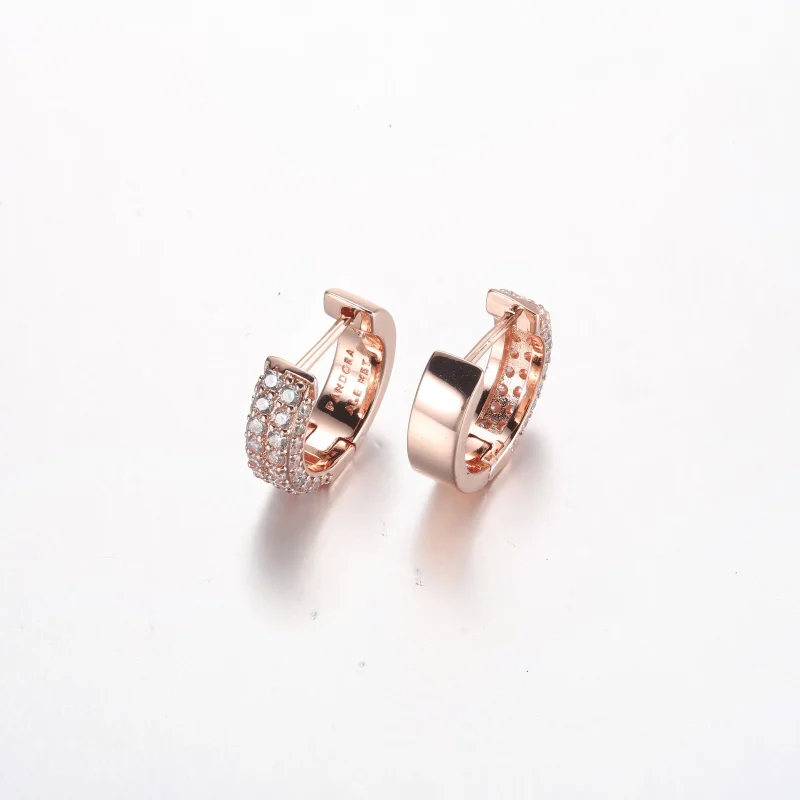 (zdjęcie do) Pandora Timeless Pavé Kolczyki z Podwójnym Rządem - 282622C01 - Wyświetl 3
