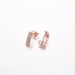 Pandora Timeless Pavé Kolczyki z Prętami na Jednym Rzędzie - 262626C01