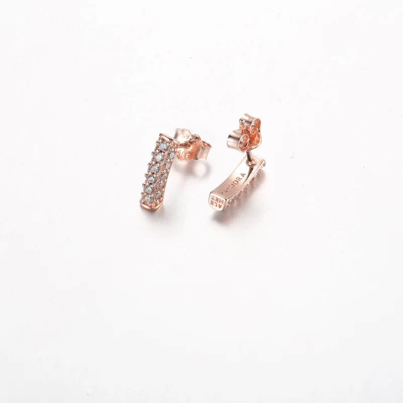 (zdjęcie do) Pandora Timeless Pavé Kolczyki z Prętami na Jednym Rzędzie - 262626C01 - Wyświetl 4