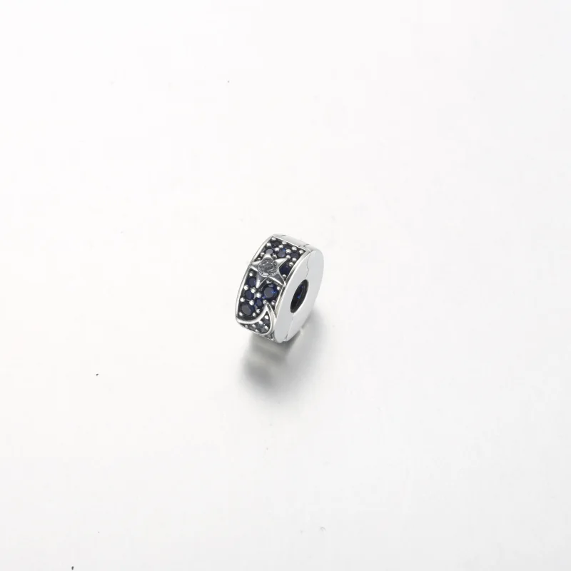 (zdjęcie do) Zawieszka Pandora Celestial Sun, Star i Moon - 792681C01 - Wyświetl 3