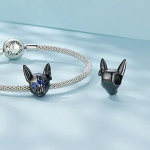 Charm w stylu Pandory przedstawiający egipskiego boga-kota - SCC2592