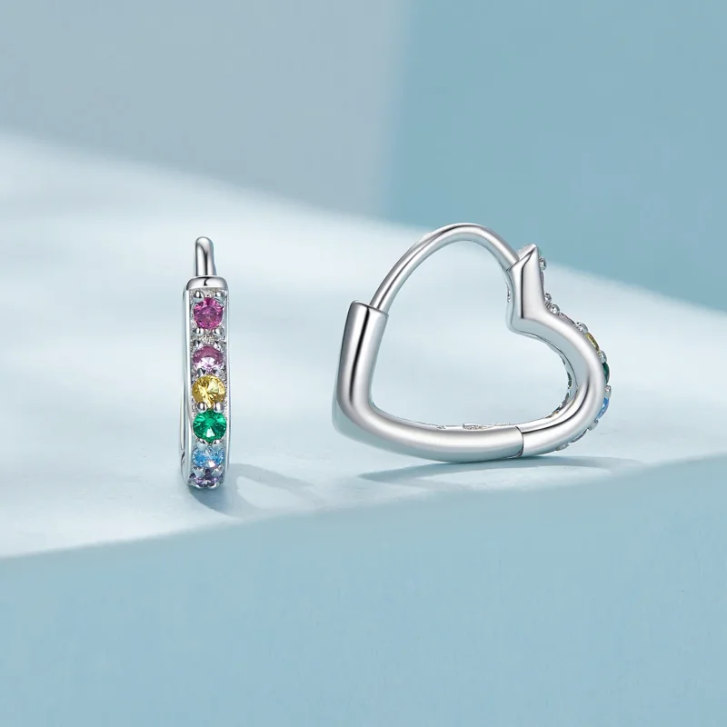 (zdjęcie do) Pandora Styl kolczyki w kształcie tęczowego serca na obręczy - SCE1626-CF - Wyświetl 2