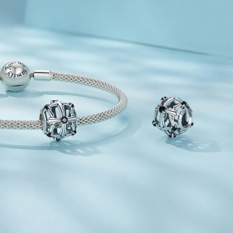 (zdjęcie do) Pandora Styl Krzyż Charm - SCC2548 - Wyświetl 4